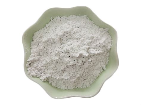  Kaolin – Ein unerwarteter Held der Keramikindustrie und Papierherstellung!